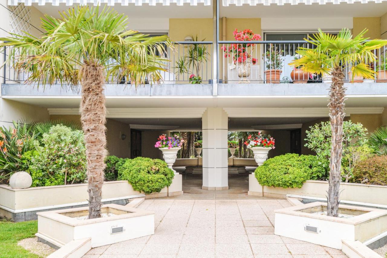 Le Lido - Piscine, Proche Plage Cagnes-sur-Mer Esterno foto